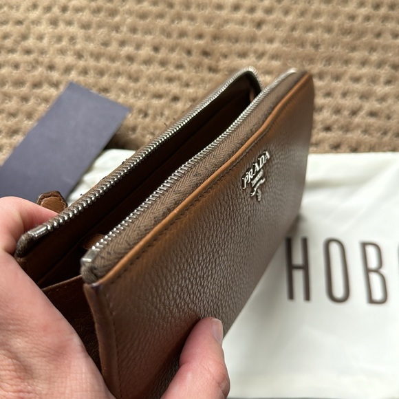 Prada Brown Leather Large Wallet! 🤎 💳 - Picture 3 of 11